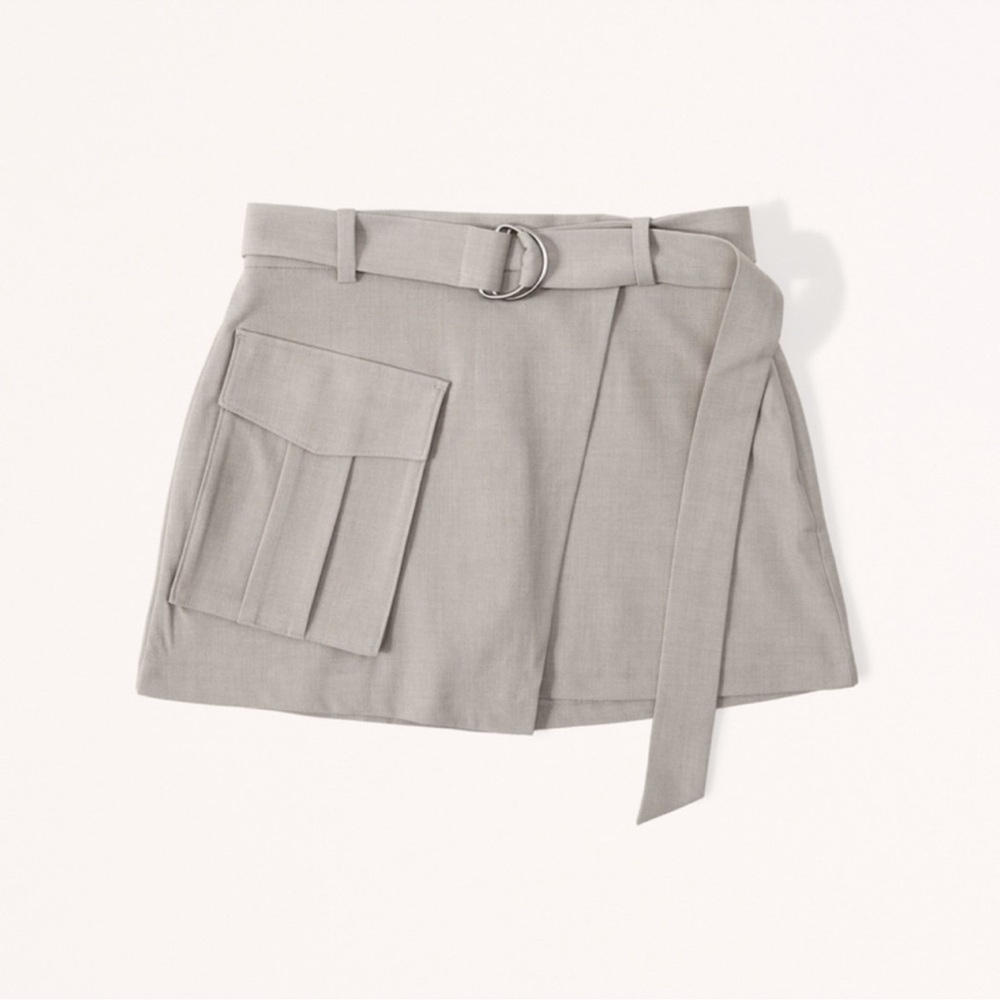 NWT ☀️ Abercrombie & Fitch Wrap- Front Utility Skort in taupe- Size Medium - Picture 7 of 10